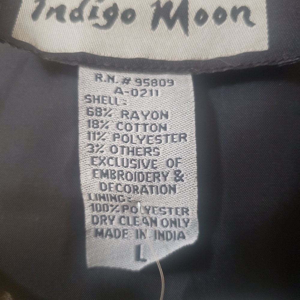 Embroidered patchwork jacket - Picture 3 of 6